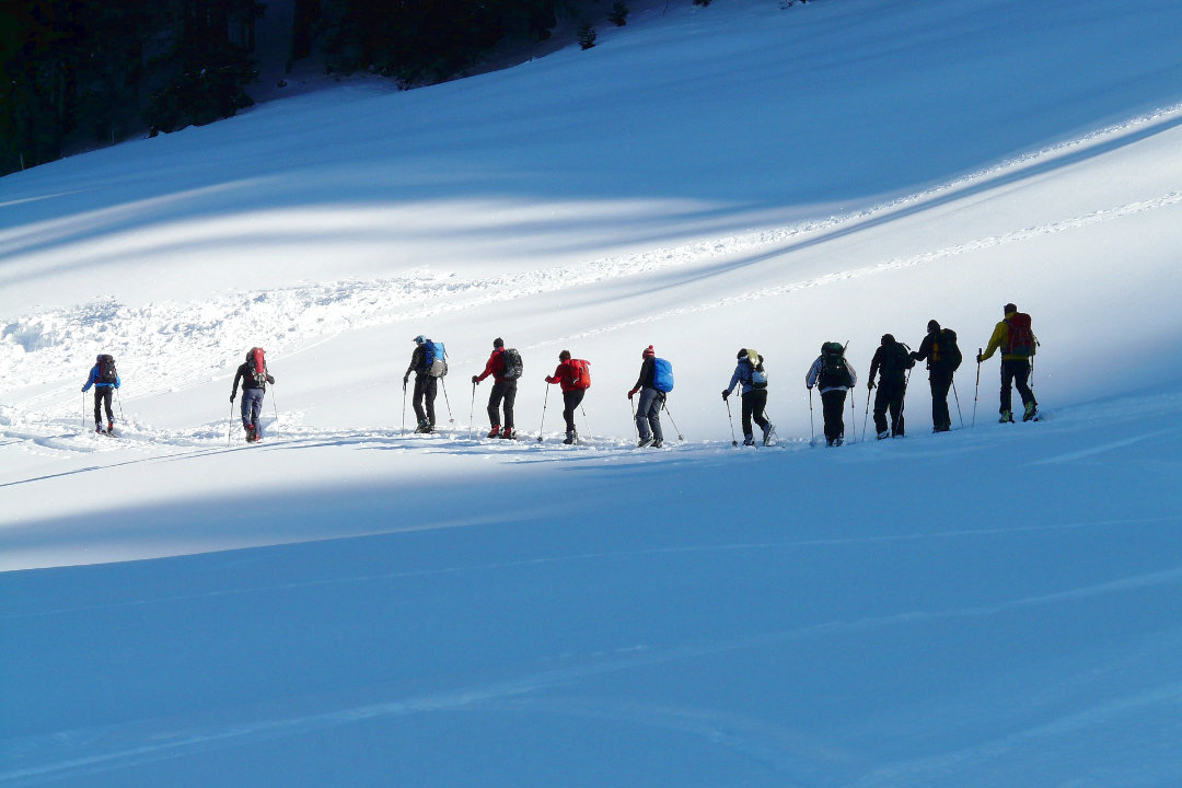 Skibergsteigen in der Gruppe